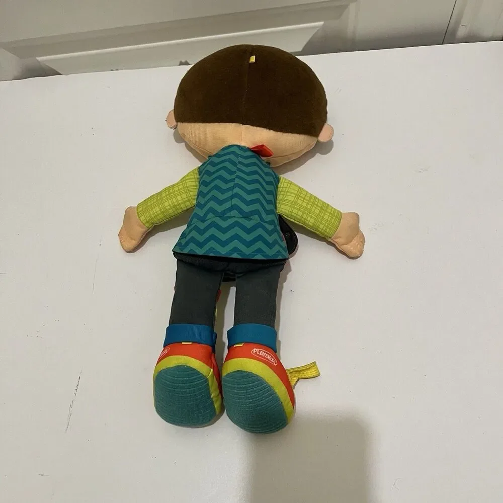 Playskool Boy Learns To Dress 13